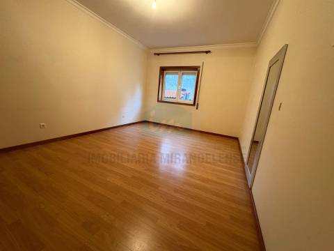 Andar Moradia T3 Venda em Mirandela,Mirandela