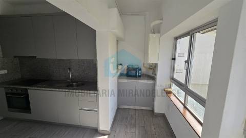 Apartamento T5 em Mirandela para venda