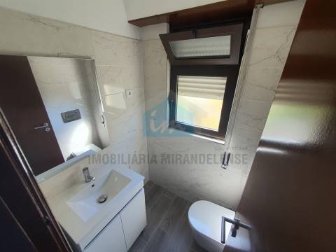 Apartamento T5 em Mirandela para venda