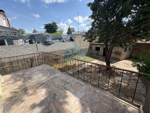 Moradia T4 à venda em Mirandela