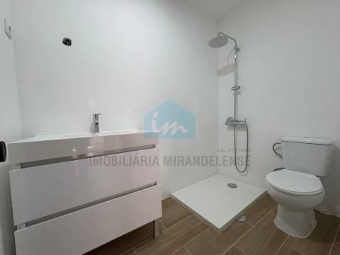 Moradia T3 Venda em Vila Flor e Nabo,Vila Flor