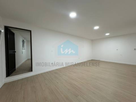 Moradia T3 Venda em Vila Flor e Nabo,Vila Flor