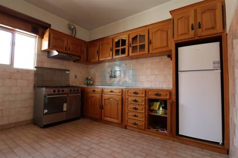 Apartamento T3 com Varanda no Centro de Mirandela - mobilado e equipado