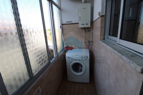Apartamento T3 com Varanda no Centro de Mirandela - mobilado e equipado