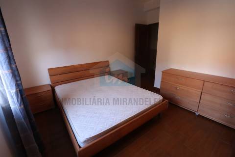 Apartamento T3 com Varanda no Centro de Mirandela - mobilado e equipado