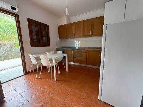Imóvel remodelado composto por 2 apartamentos totalmente mobilados e equipados em Mirandela