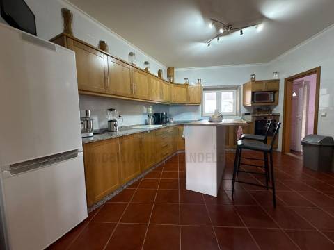Moradia T3 Geminada com 3 Suítes, a 2km de Mirandela