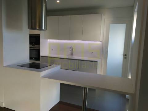 T4 Rua nossa senhora de fátima - Boavista