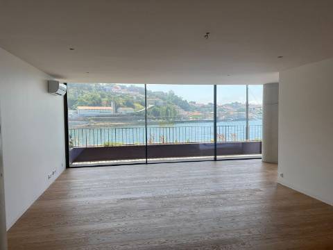 T4 Novo Foz do Douro