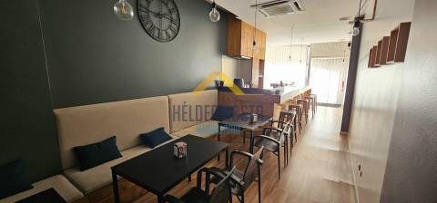 Bar  Trespasse em Costa,Guimarães