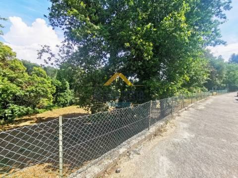 Lote de Terreno  Venda em Friande,Felgueiras