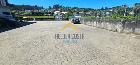 Armazém  Venda em Torrados e Sousa,Felgueiras