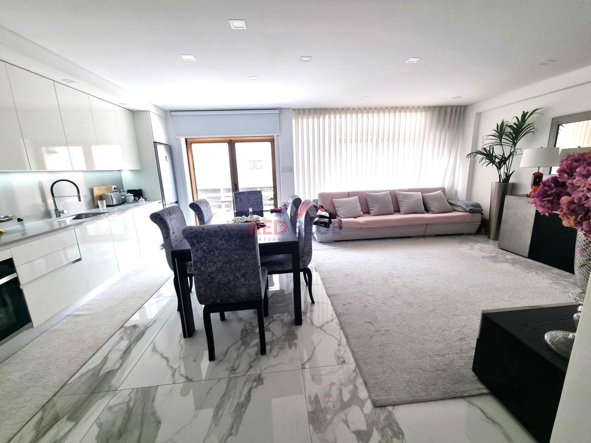 APARTAMENTO T3+2 DUPLEX, VISTAS DE MAR, PÓVOA DE VARZIM