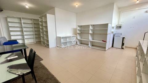 Loja  Venda em Albufeira e Olhos de Água,Albufeira