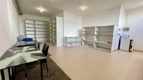 Loja  Venda em Albufeira e Olhos de Água,Albufeira