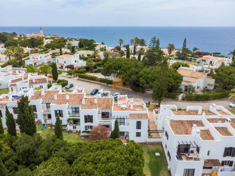 Apartamento T2 para venda na Rocha Brava, Carvoeiro