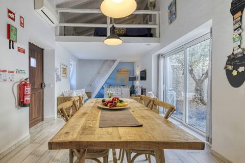 Para venda Moradia Remodelada com Pátio Privado em Carvoeiro