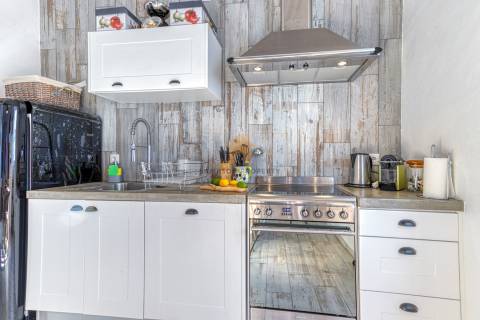 Para venda Moradia Remodelada com Pátio Privado em Carvoeiro