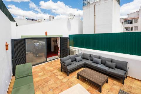 Para venda em Carvoeiro, moradia com piscina privada apenas a 250m da praia