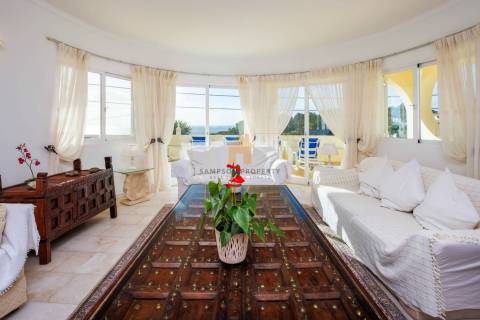 Para venda, moradia de 5 quartos frente ao mar em Carvoeiro