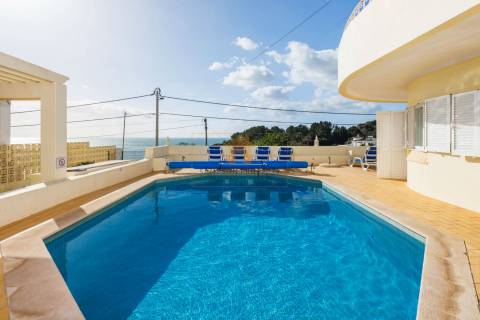 Para venda, moradia de 5 quartos frente ao mar em Carvoeiro