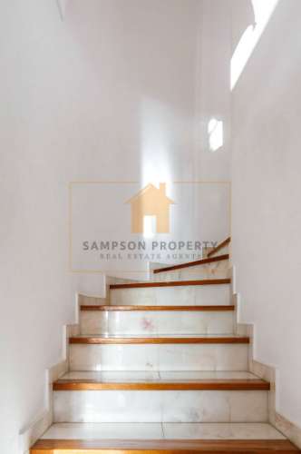 Para venda, moradia de 5 quartos frente ao mar em Carvoeiro