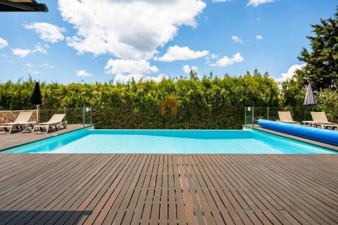 Moradia T4 contemporânea para venda em Carvoeiro