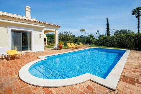 Para venda – Moradia T3 com piscina privada no Gramacho Golf Resort, Carvoeiro