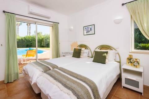 Para venda – Moradia T3 com piscina privada no Gramacho Golf Resort, Carvoeiro