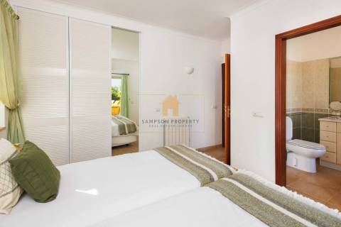 Para venda – Moradia T3 com piscina privada no Gramacho Golf Resort, Carvoeiro