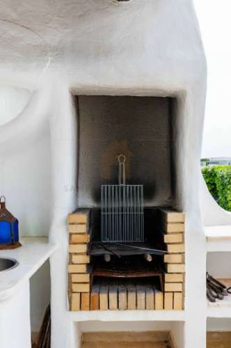 Moradia T3 para venda com piscina e garagem em Carvoeiro