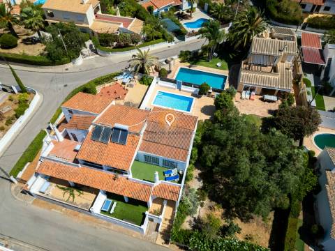 Moradia T3+1 para venda com Piscina em Sesmarias - Carvoeiro