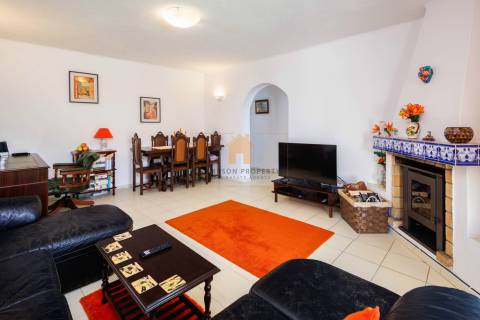 Moradia T3+1 para venda com Piscina em Sesmarias - Carvoeiro