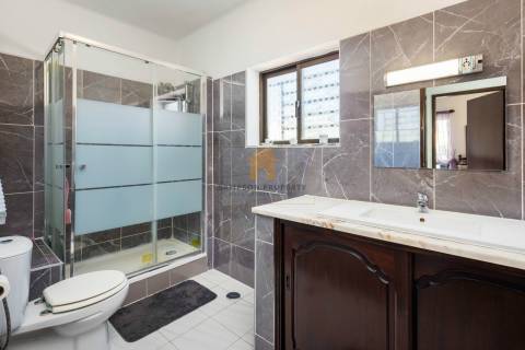 Moradia T3+1 para venda com Piscina em Sesmarias - Carvoeiro