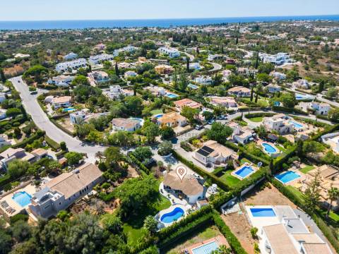 Para venda moradia de luxo com 3 quartos em Carvoeiro