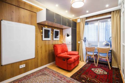 Para venda em Portimão, apartamento T2 com estacionamento