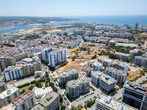 Para venda em Portimão, apartamento T2 com estacionamento