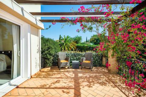 Moradia T4 para venda com vista mar em Carvoeiro