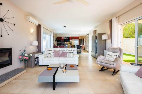 Moradia T3 imaculada com piscina aquecida para venda em Vale da Pinta, Carvoeiro