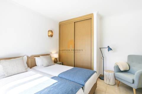 Moradia geminada T2+1 para venda em condomínio de luxo em Carvoeiro