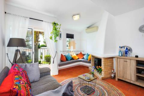 Para venda, apartamento T2 espaçoso na Rocha Brava