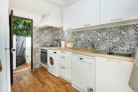 Para venda, apartamento T2 espaçoso na Rocha Brava