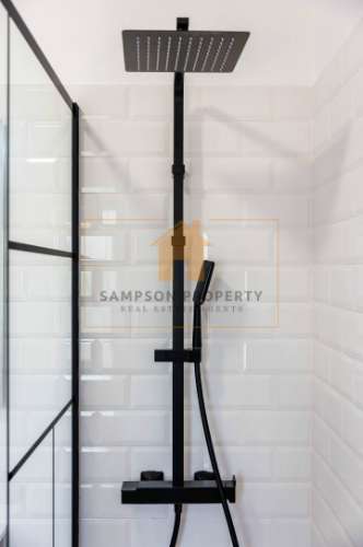 Para venda, apartamento T2 espaçoso na Rocha Brava