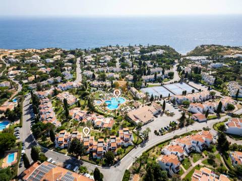 Para venda, apartamento T2 espaçoso na Rocha Brava