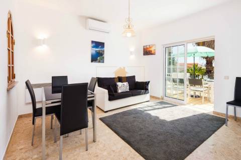 Vende-se moradia T3 para venda em Vale de Milho, Carvoeiro