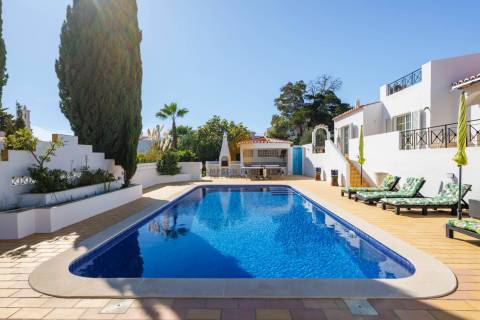 Vende-se moradia T3 para venda em Vale de Milho, Carvoeiro