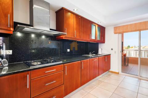 Quartershare em T2 de luxo com segurança 24H e piscina no Vale da Pinta