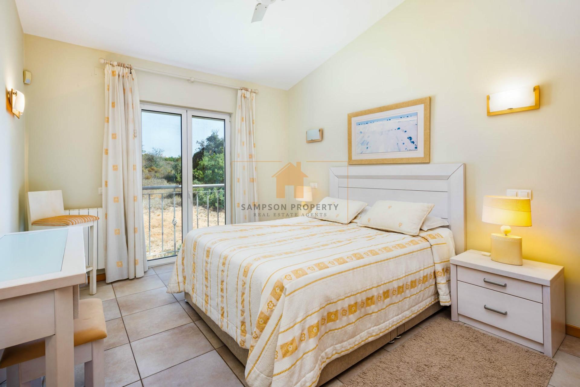 Quartershare em T2 de luxo com segurança 24H e piscina no Vale da Pinta