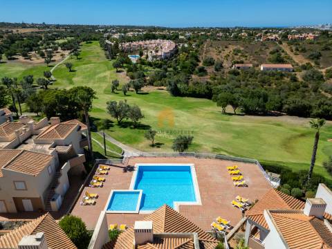 Para venda, apartamento de luxo T2 no golfe em Vale da Pinta