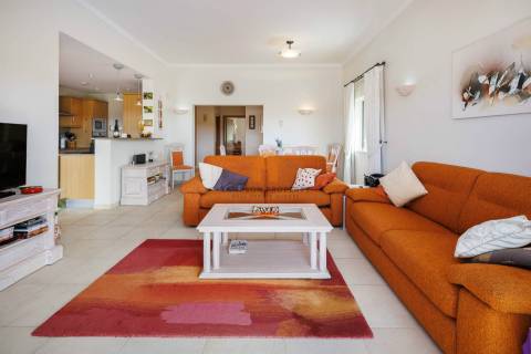 Para venda, apartamento de luxo T2 no golfe em Vale da Pinta